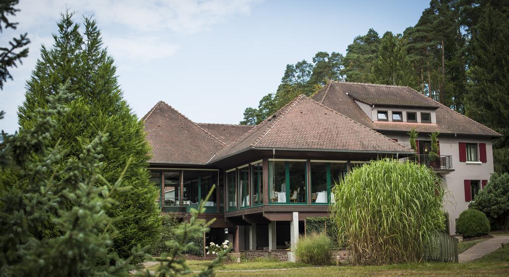 Restaurant Hotel L'Arnsbourg Baerenthal المظهر الخارجي الصورة